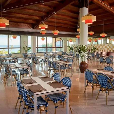Serenusa Hotel 4*