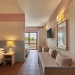 Serenusa Hotel 4*