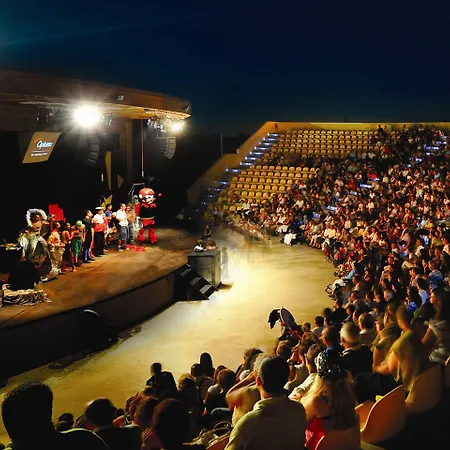 Serenusa فندق ليكاتا